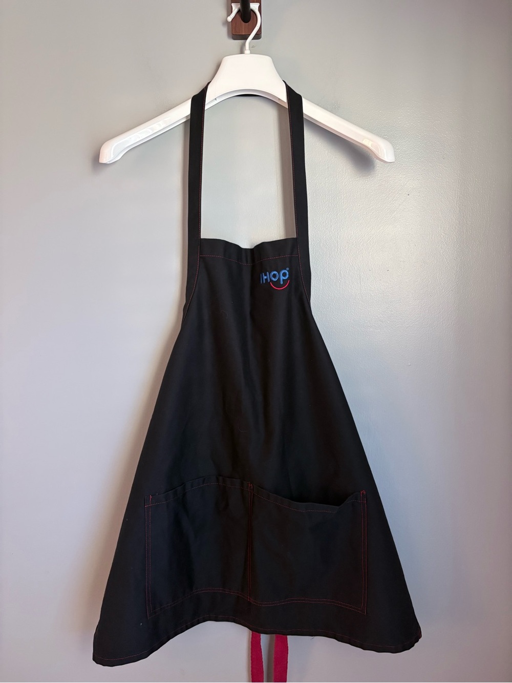 IHOP Employee Restaurant Work Apron Black Red Stitching Embroidered Logo One Siz